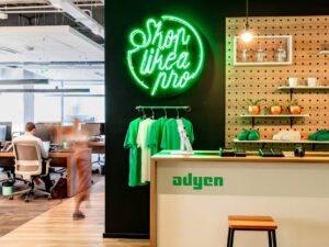 aandeel Adyen kopen